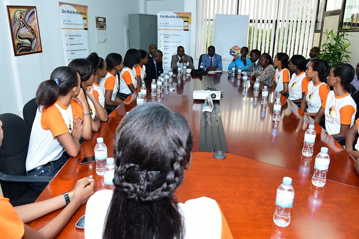 Baganirijwe ku mikorere na serivise COGEBANQUE igeza ku bakiriya bayo.