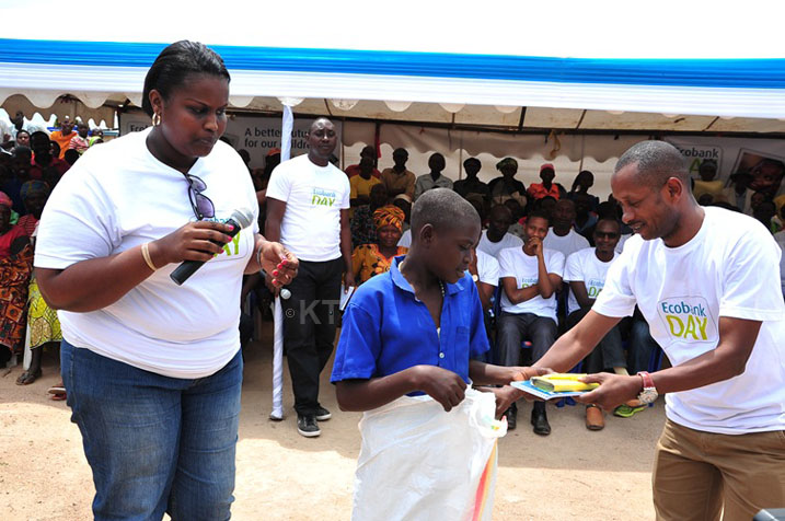 Bagize umwanya wo gukina n'abana