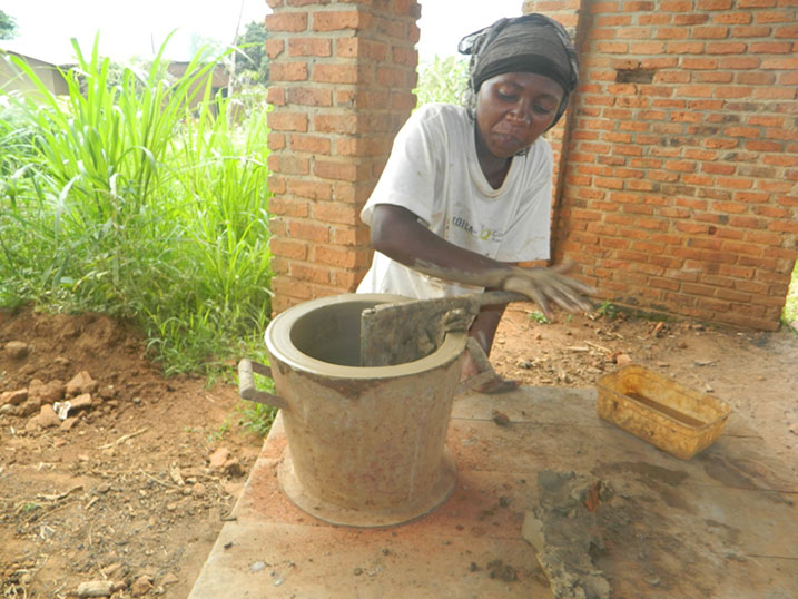 Ababumbyi bahawe amahugurwa ku kubumba Cana rumwe.