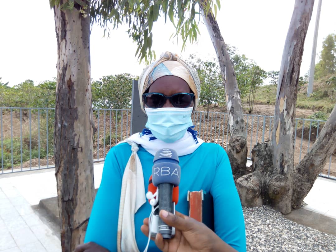 Bakayire avuga ko aruhutse kubona ihene zirisha ku giti cyanyoye amaraso y'abahungu be babiri