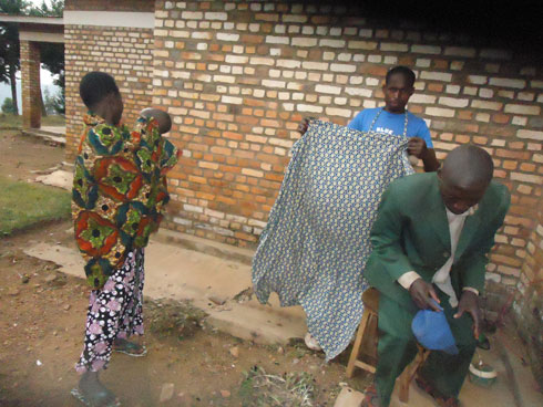 Bakihagera babanje kogoshwa.