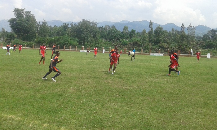 Bakinanye ishyaka ku mpande zombi