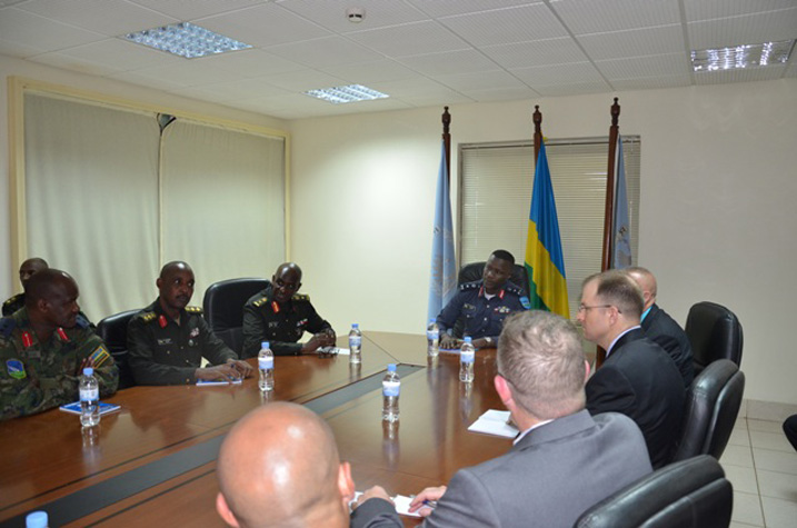 Bakiriwe n'Umugaba mukuru w'Ingabo z'u rwanda zirwanira mu kirere