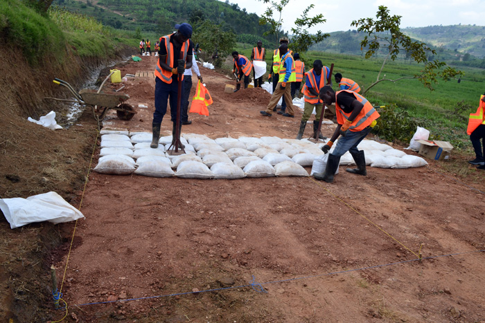 Bakoresha ibipimo nko kubaka ibindi bikorwa remezo byose