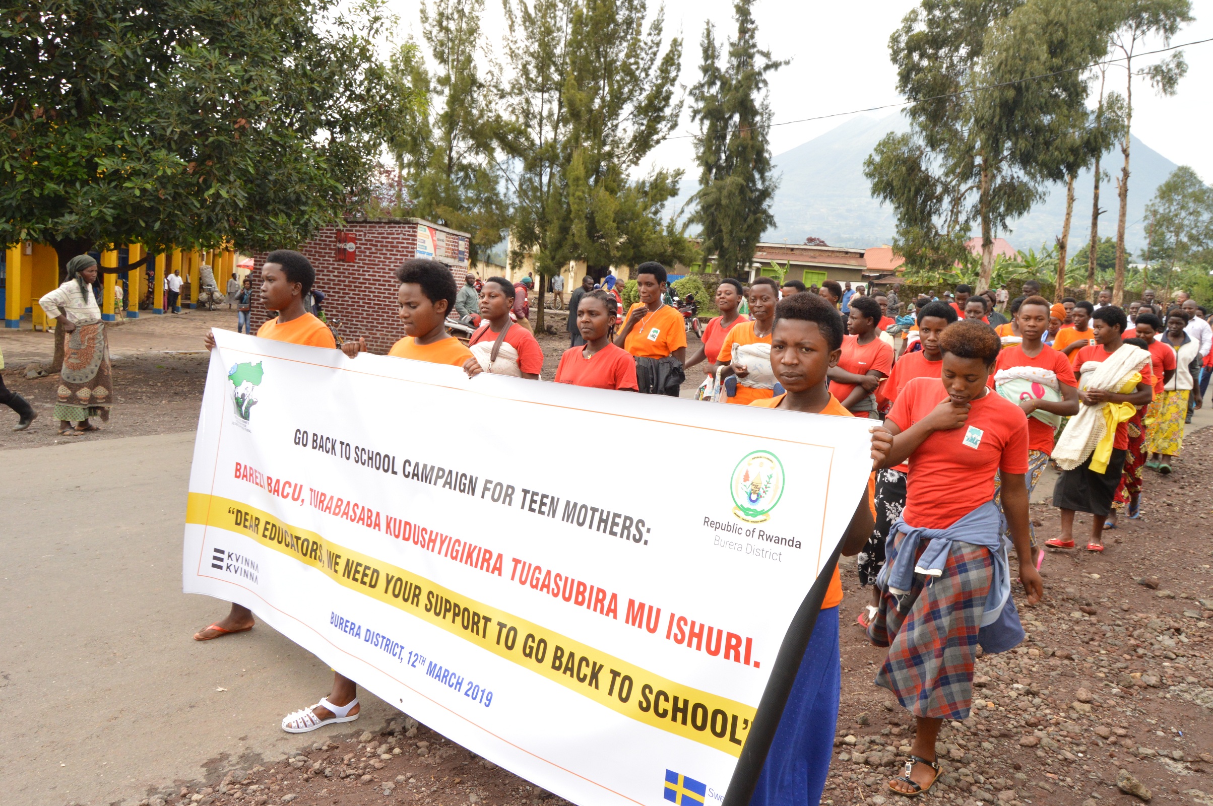 Abakobwa 90 bataye ishuri mu mirenge ine igize Akarere ka Burera bagiye gufashwa kurisubiramo