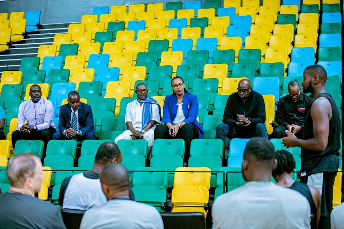 Shyaka Olivier Kapiteni wa REG BBC, abwira abashyitsi imigabo n'imigambi y'ikipe