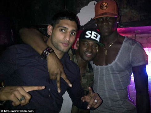 Balotelli n'inshuti ze mu kabari.