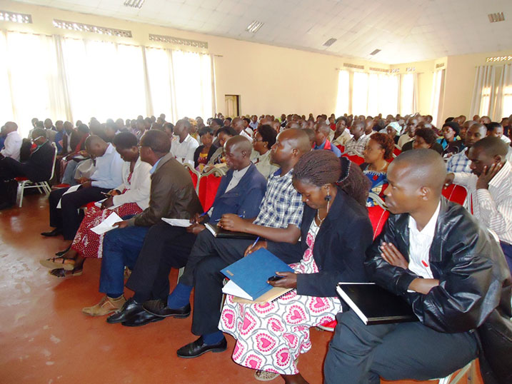 Bamwe mu bashinzwe gutanga amasoko mu bigo binyuranye bahuguwe ku kuyatanga byemewe n'amategeko.