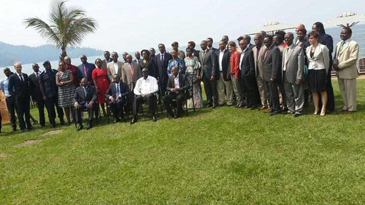 Bamwe mu bitabiriye umwiherero w'Urwego rw'ubutabera.