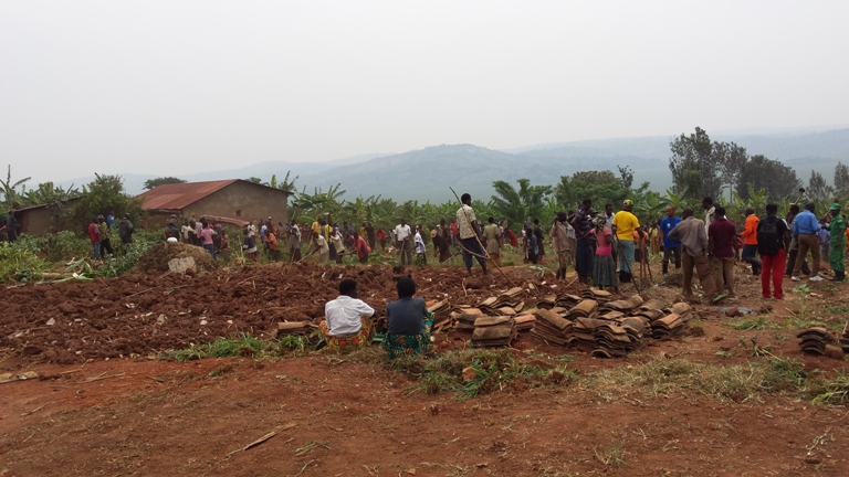 Bamwe bamaze kwimuka mu mazu yabo