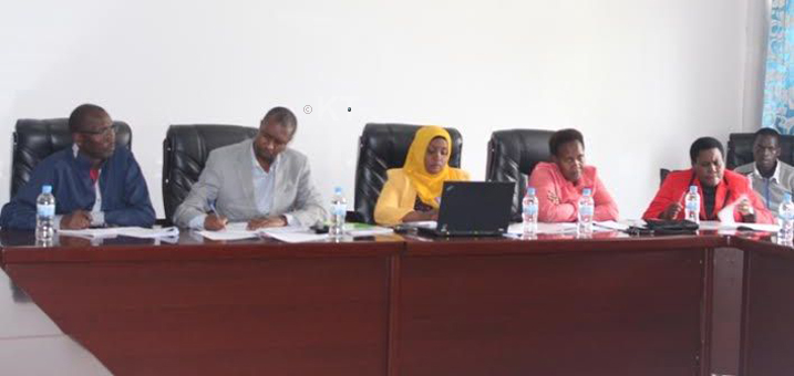 Bamwe mu badepite bagabira kuri iyi raporo