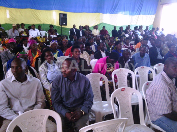 Bamwe mu bagize komite z'abunzi bitabiriye umuhango wo kurahirira inshingano bahawe.