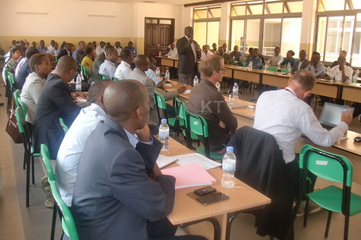 Bamwe mu bashakashatsi bitabiye iyi nama.