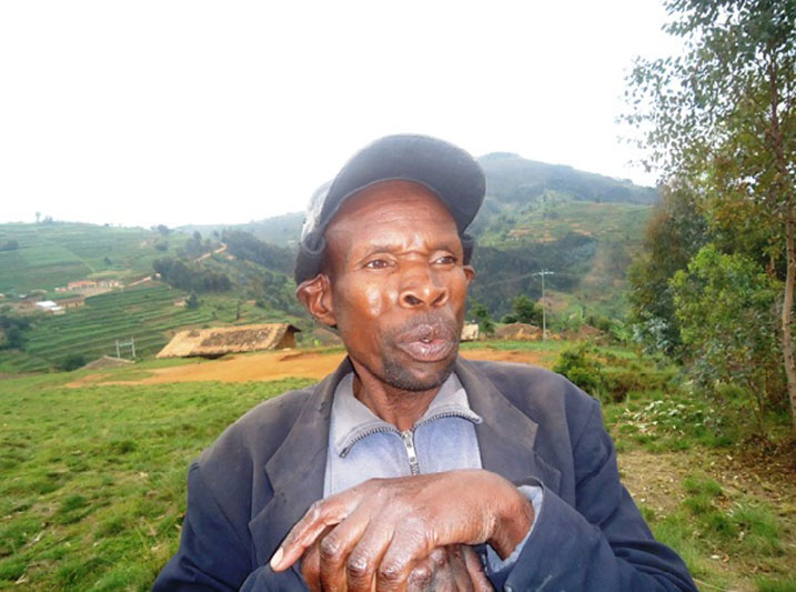 Bangaheza Sylvestre avuga ko babura uko bambutsa imyaka bacuruza