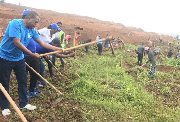 Baciye amaterasi mu rwego rwo kurwanya isuri