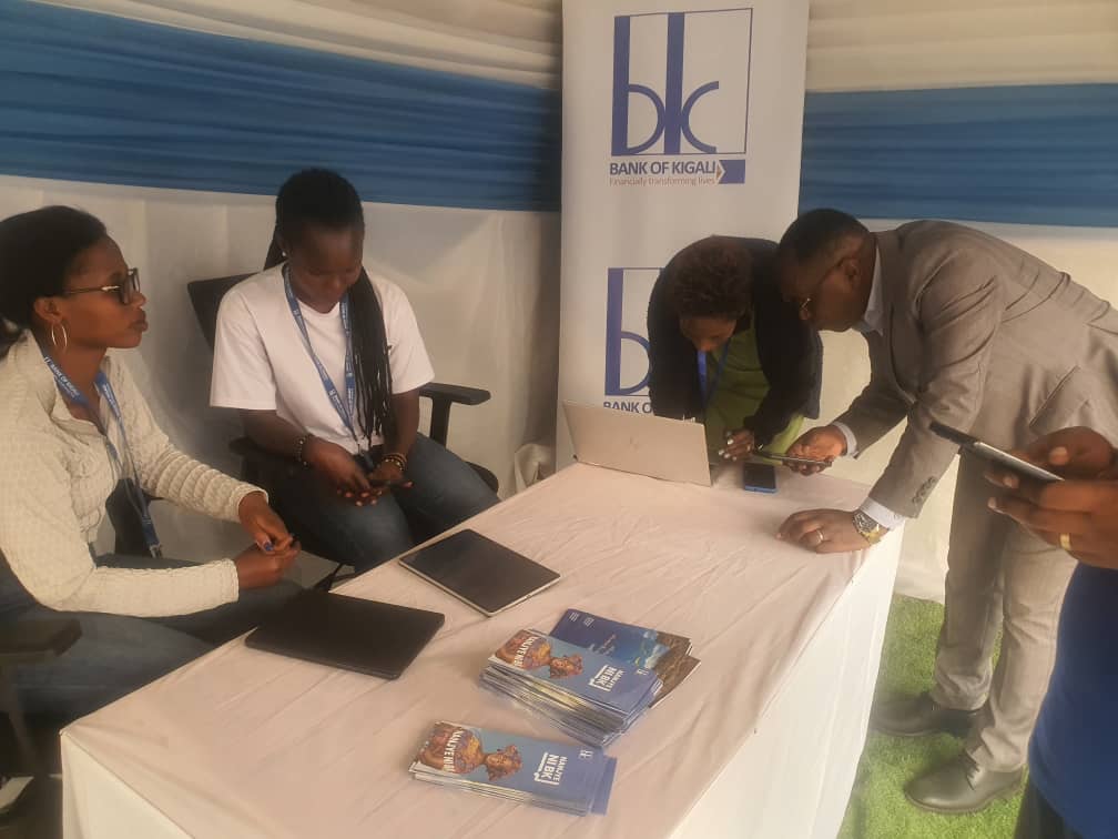 Banki ya Kigali yitaye ku bakiliya bayo