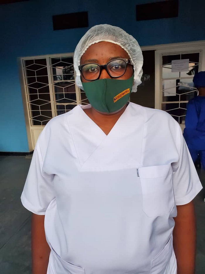 Baranyuzwe ni umuganga wavumbuye umuti utaba ahandi ku isi