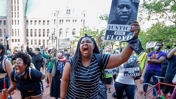 Barasaba ubutabera kuri Floyd