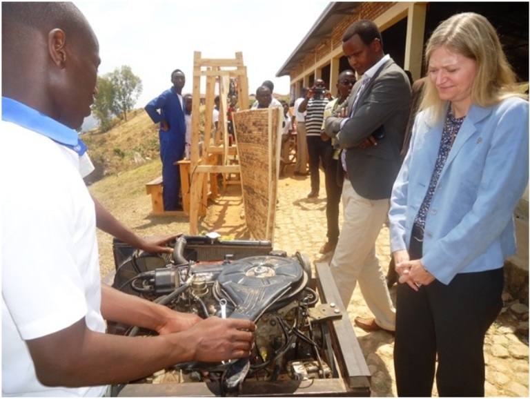 Baretse Ambasaderi wa Amerika mu Rwanda imyuga ihigirwa