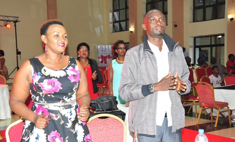 Abitabiriye igitaramo cye bari bamufitiye amatsiko menshi 