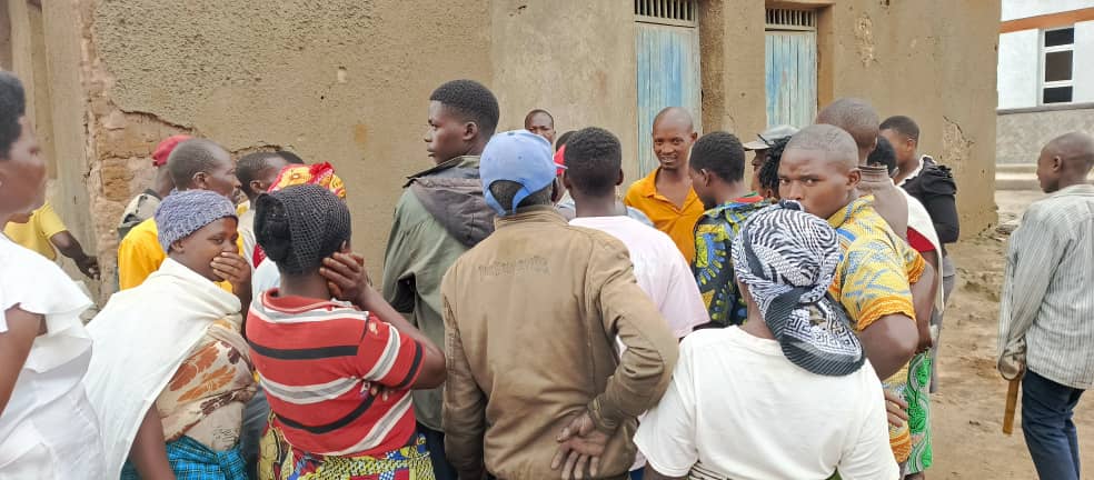 Bari mu ihurizo ry'imibereho nyuma yo gukora ntibishyurwe