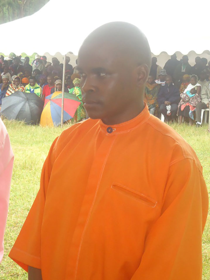 Baribwirumuhungu yanze kuburana kuko atarasoma dosiye ye.