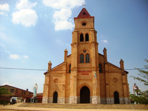 Aha i Kabgayi hiciwe Abatutsi bari bahahungiye