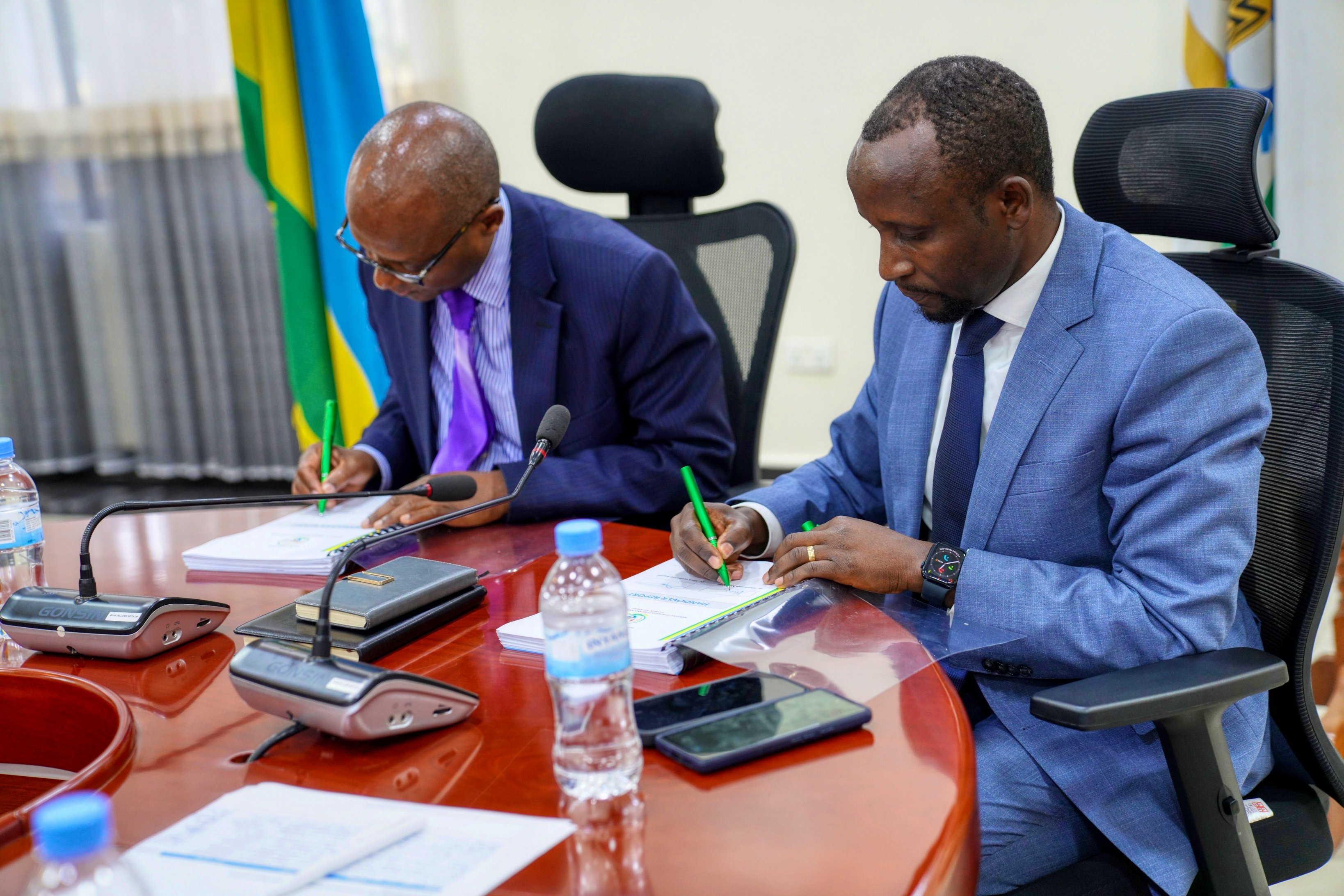 Bombi basinya ihererekanyabubasha