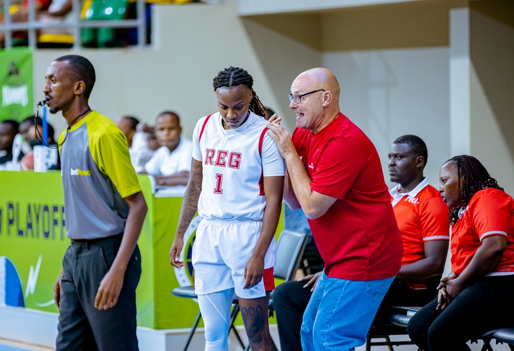 Umutoza Julian Martinez utoza REG WBBC aganiriza Philox