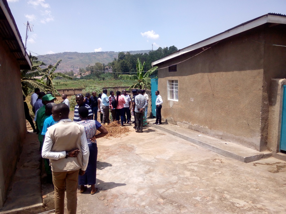 Basuye ahantu hatandukanye