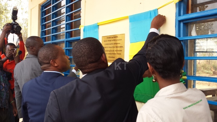 Bataha iri shuri ku mugaragaro.