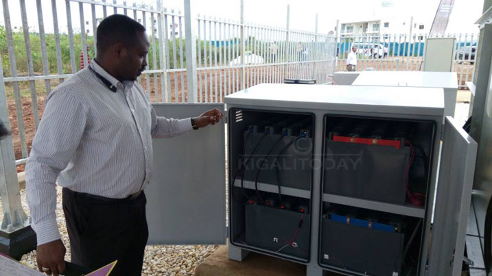 Izi batiri ni zo zibika umuriro ukomoka ku mirasire y'izuba