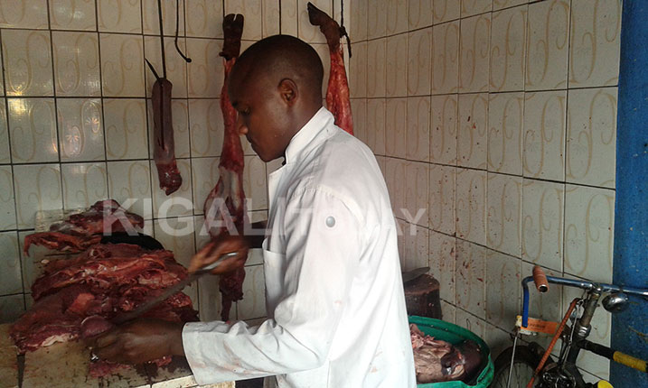 Batunguwe no kubura abaguzi ku munsi w'isoko.