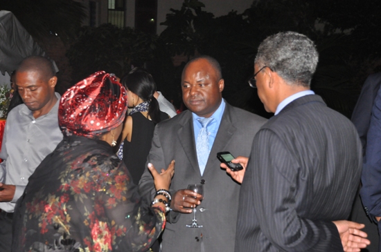 Abashyitsi bari biganjemo abambasaderi banyuzagamo bakanaganira.