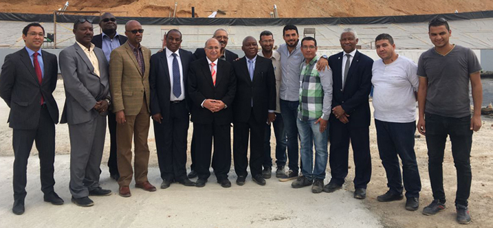 Aimable Bayingana (wambaye ikoti rya kaki), yari asanzwe mu bagize inama y'ubuyobozi muri iri shyirahamwe