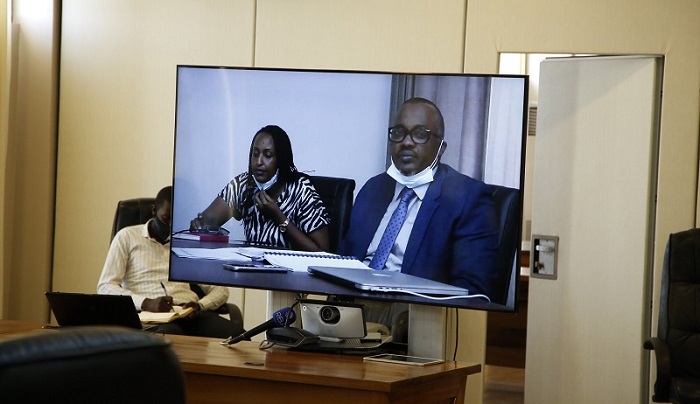 Innocent Bulindi (iburyo), Umuyobozi Mukuru wa BDF