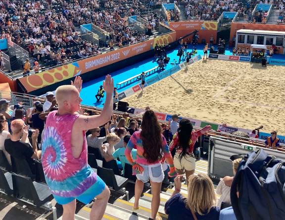 Smithfield yari yakubise yuzuye abafana biganjemo Abongereza