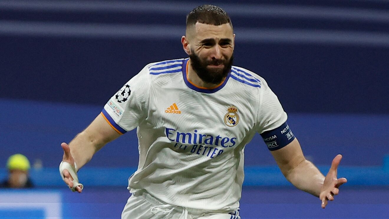 Karim Benzema arahabwa amahirwe yo kwegukana Ballon d