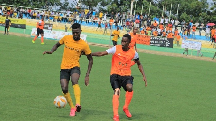 Bertrand Iradukunda (wambaye umuhondo n