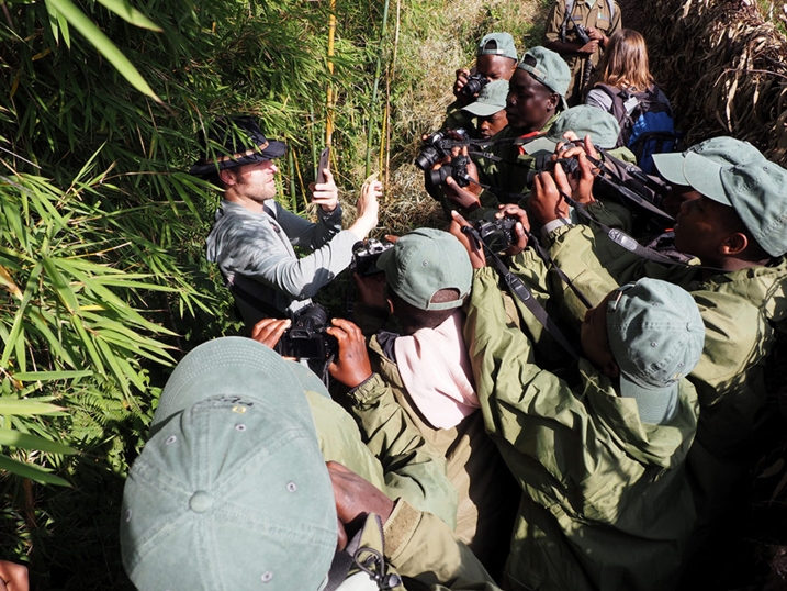 Bigishijwe no gufata amashusho.