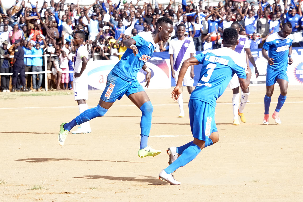 Bimenyimana Bon Fils Caleb yishimira igitego yari atsinze 