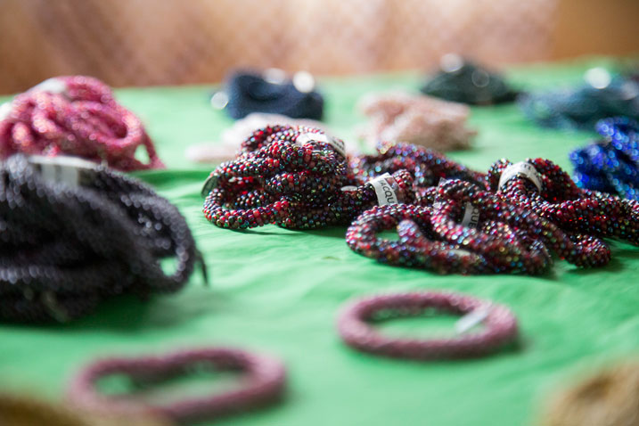 Bimwe mu byo abanyamuryango b'AVEGA bakora nk'abafatanyabikorwa ba Same Sky.