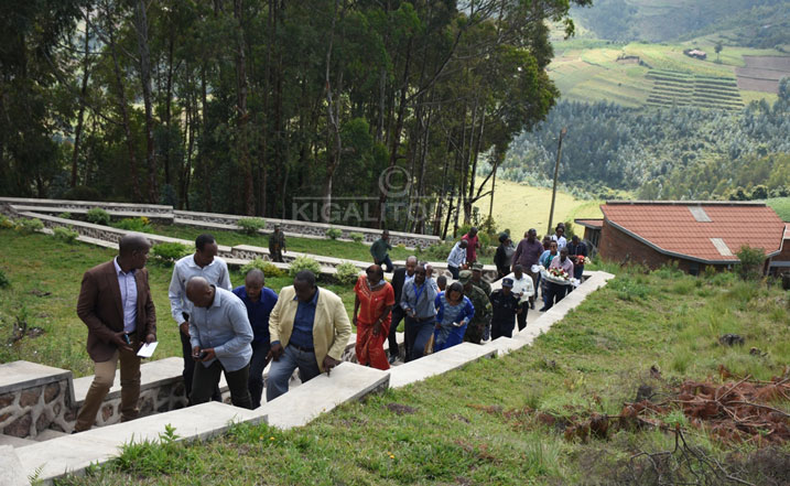 Babanje gutemberezwa mu rwibutso rwa Jenoside rwa Bisesero 