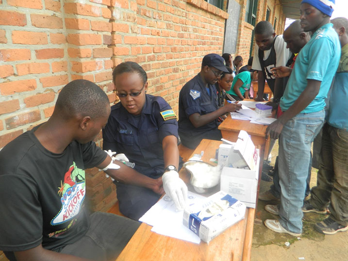 Abantu basaga 150 bishimiye kumenya uko bahagaze.