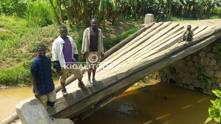 Biswe Ndakwemera kubera kwambukiraza abantu imizigo ndetse n