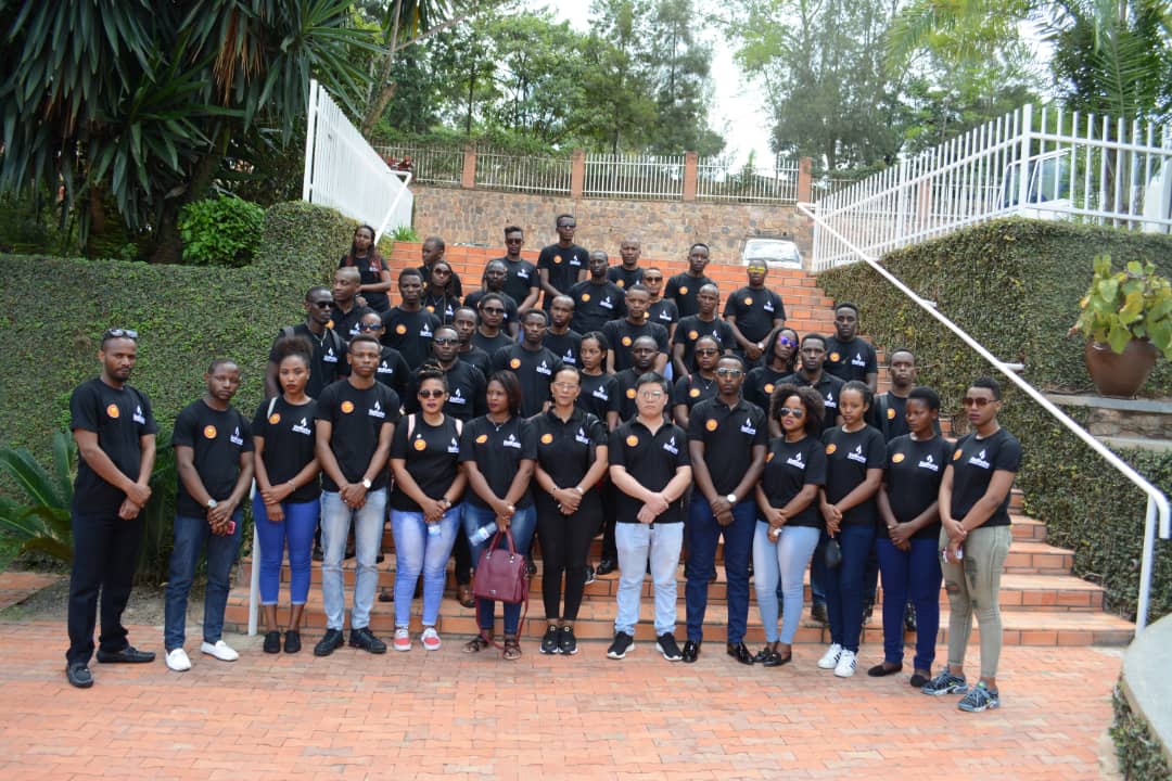 Biyemeje kujya basobanurira abanyamahanga babagana amateka y'u Rwanda 