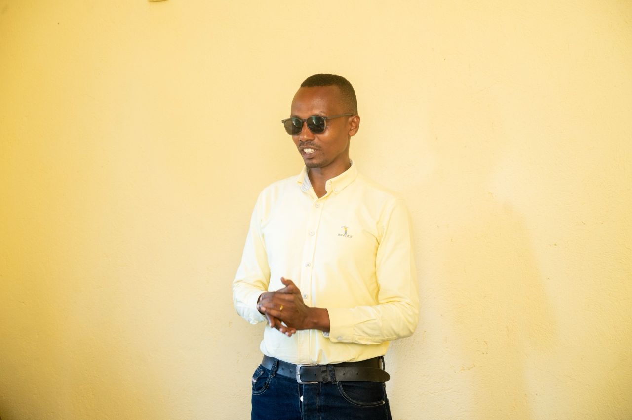 Biziyaremye Chrysostome wari uhagarariye ubuyobozi bw'Umurenge wa Mwogo yashimye iki gikorwa giteza imbere imibereho y'abaturage