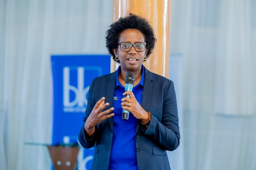 Dr Karusisi yashishikarije abakiriya ba BK gushora imari mu bikorwa binini