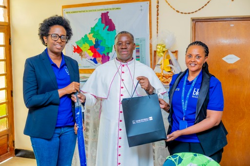 Dr Diane Karusisi ashimira Umushumba wa Diyosezi ya Byumba, Papias Musengamana