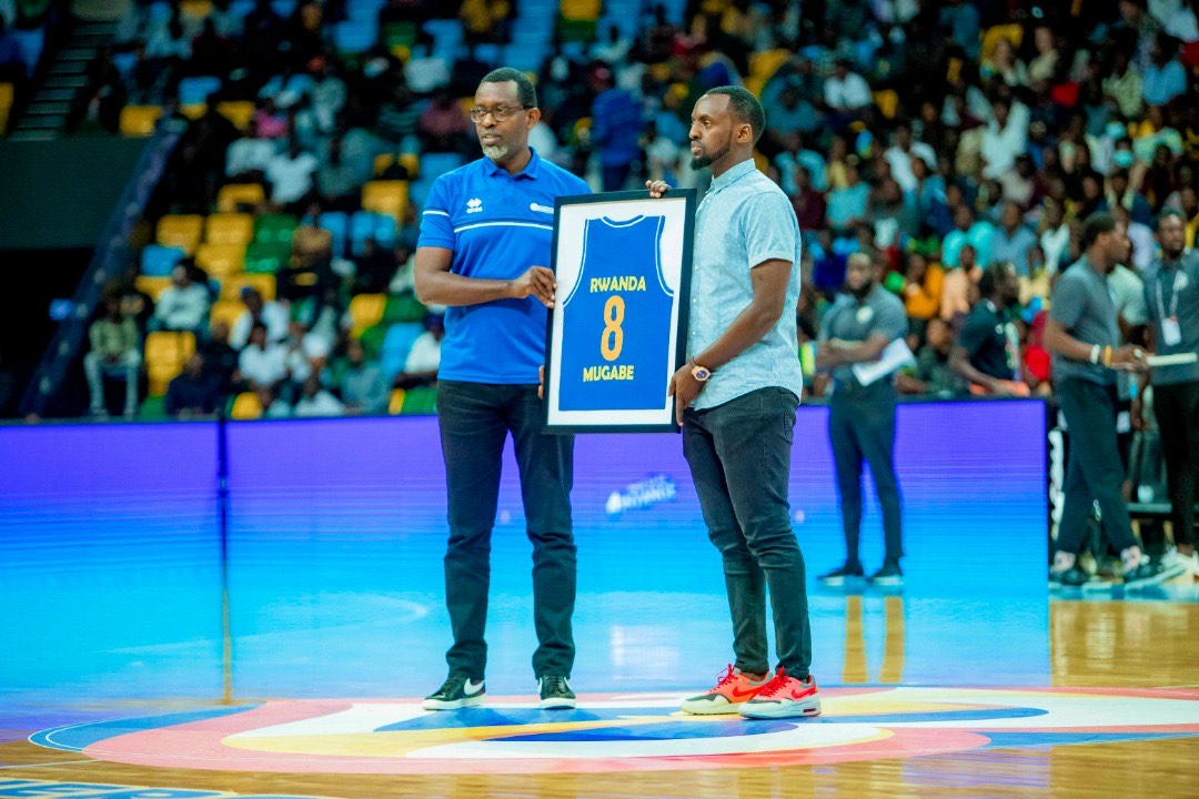 Mugabe Aristide uherutse gusezera mu ikipe y'Igihugu, yashimiwe hagati mu mukino